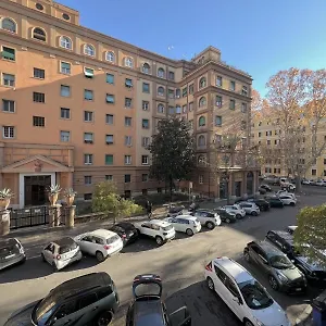 https://apt-domus-dolce-vita.it-romehotels.com